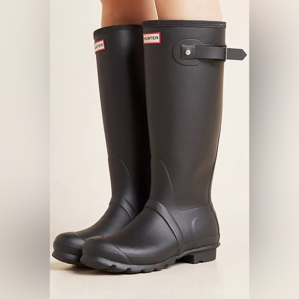 Like New HUNTER Original Tall Boots!